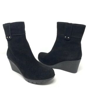 La Canadienne Becket Wedge Boots in Black Suede Size 6.5M